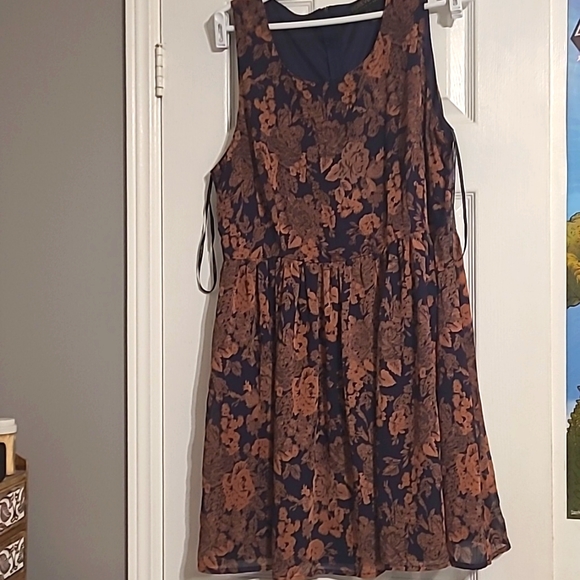 Forever 21 A-Line Dress - Picture 1 of 6